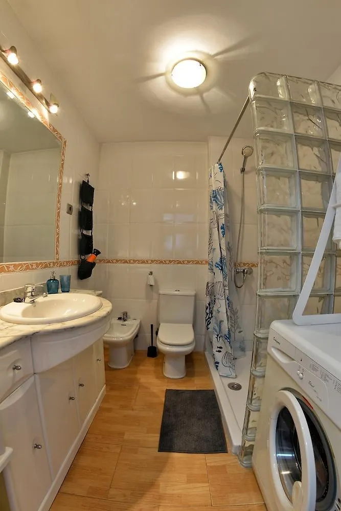 Hotel Apartamentos La Perla Azul - Wonderstays Malaga