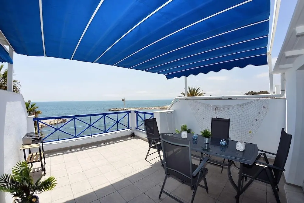 Hotel Apartamentos La Perla Azul - Wonderstays Malaga
