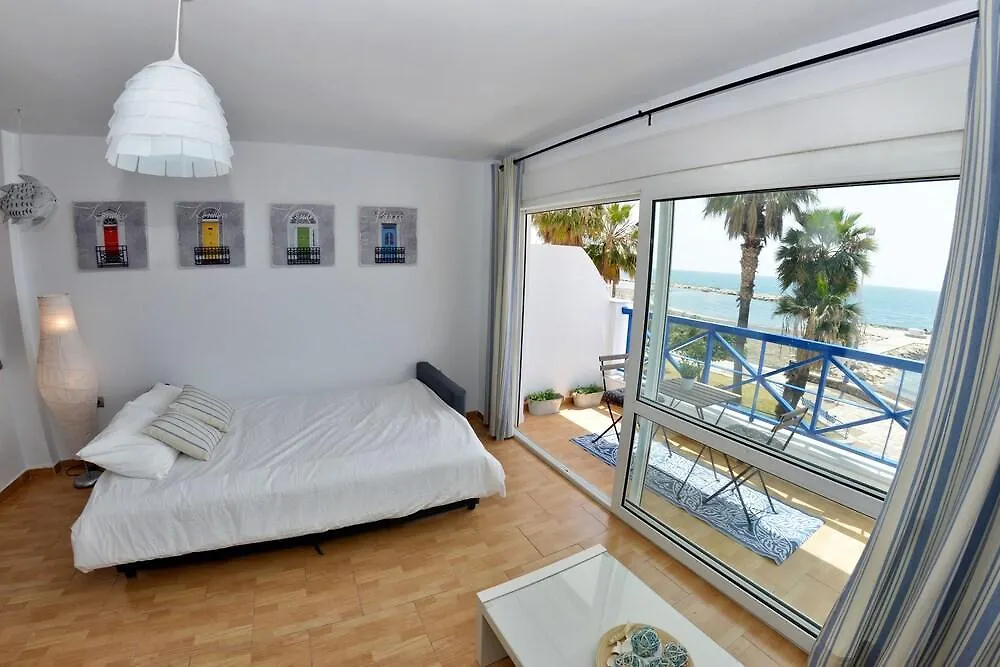 Apartamentos La Perla Azul - Wonderstays Malaga Spain